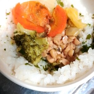 ブロッコリー、トウモロコシ、わかめの玄米雑炊